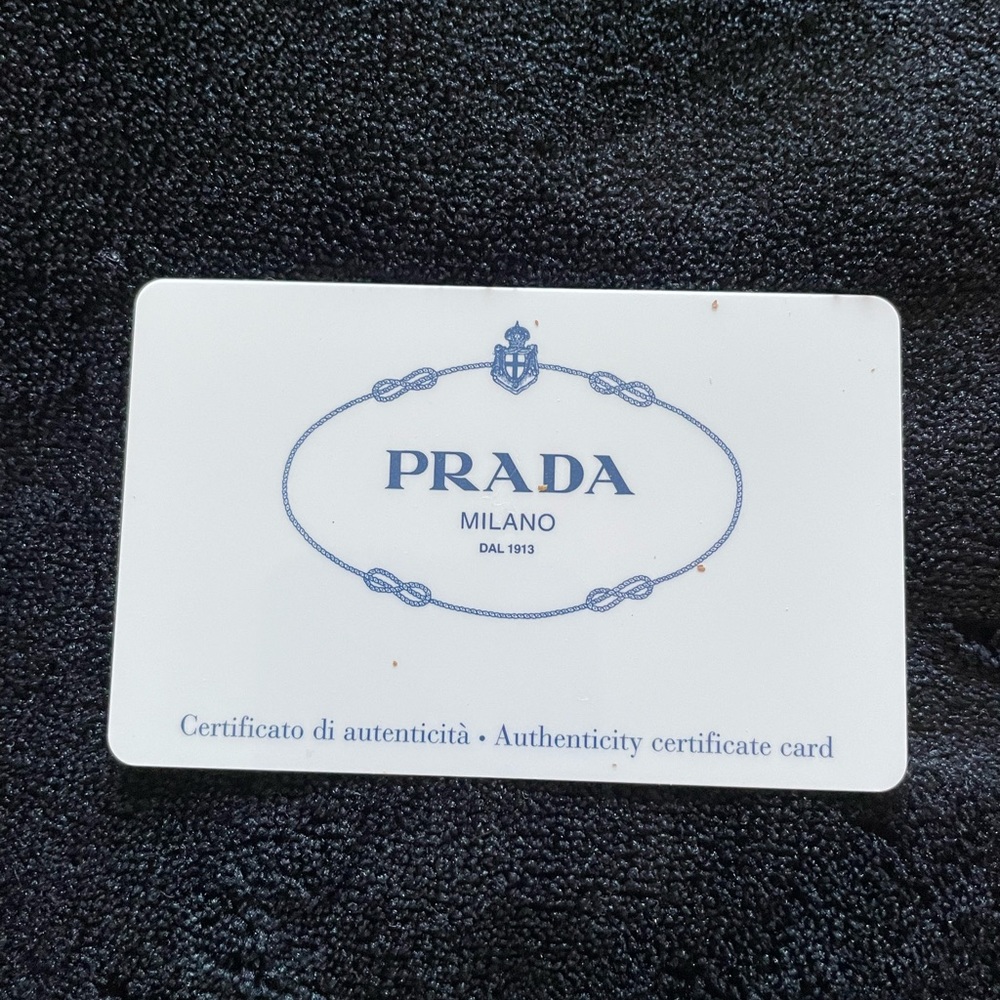 Prada bag - Picture 5 of 16